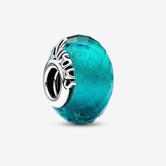 ANNUAL GIFT-AWAY OFFER: PANDORA Faceted Murano Glass Friendship Charm w/box - Picture 4 of 12